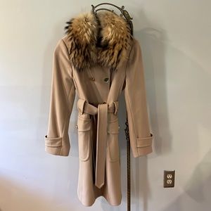 Elie Tahari Size 8 Camel With Raccoon Fur Loro Piana Wool